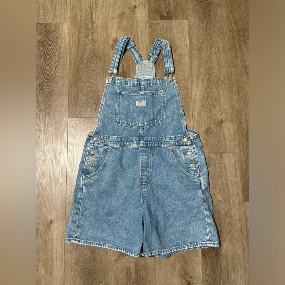 Levi’s vintage style shortalls